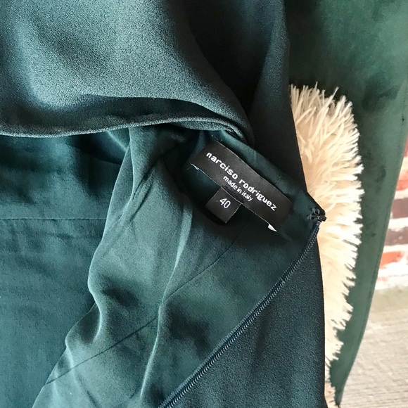 Narciso Rodriguez Classy Forest Green Dress - Picture 5 of 11